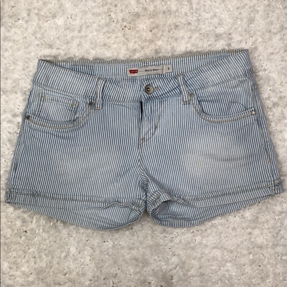 Levi’s Shorty Short